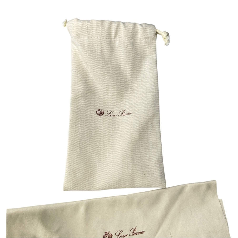 Loro Piana Ivory/ off white glasses Pouch and cloth - Picture 2 of 6